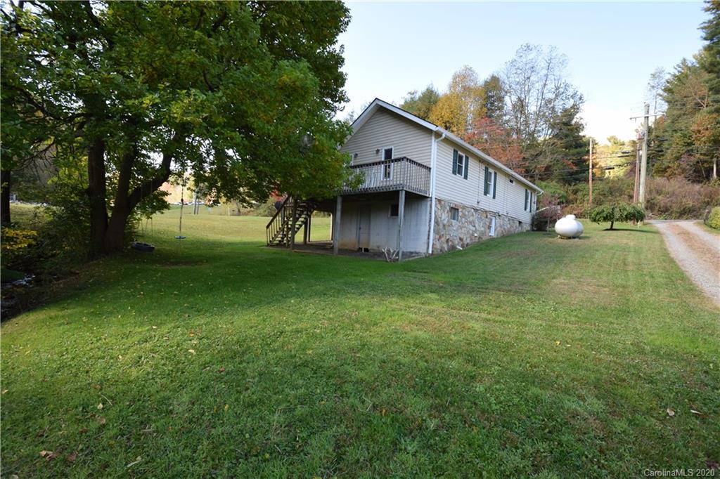 219 Pensacola Road Burnsville NC 28714
