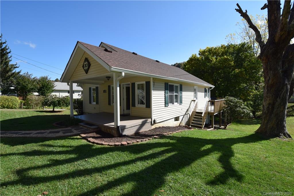 219 Pensacola Road Burnsville NC 28714