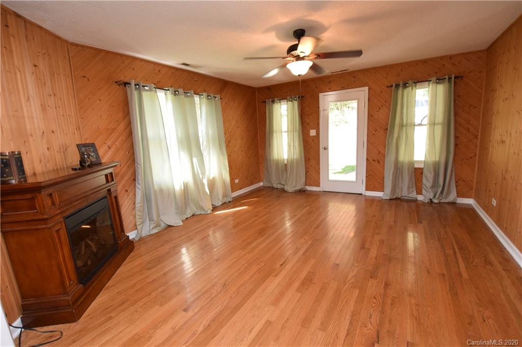219 Pensacola Road Burnsville NC 28714