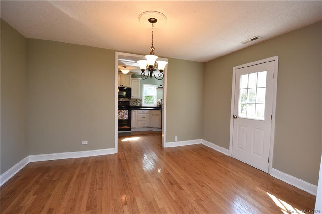 219 Pensacola Road Burnsville NC 28714