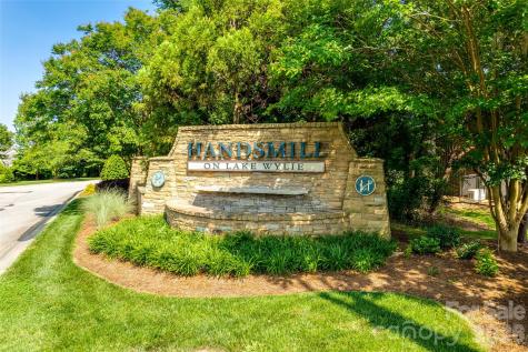 3522 Aqua Point Drive York SC 29745