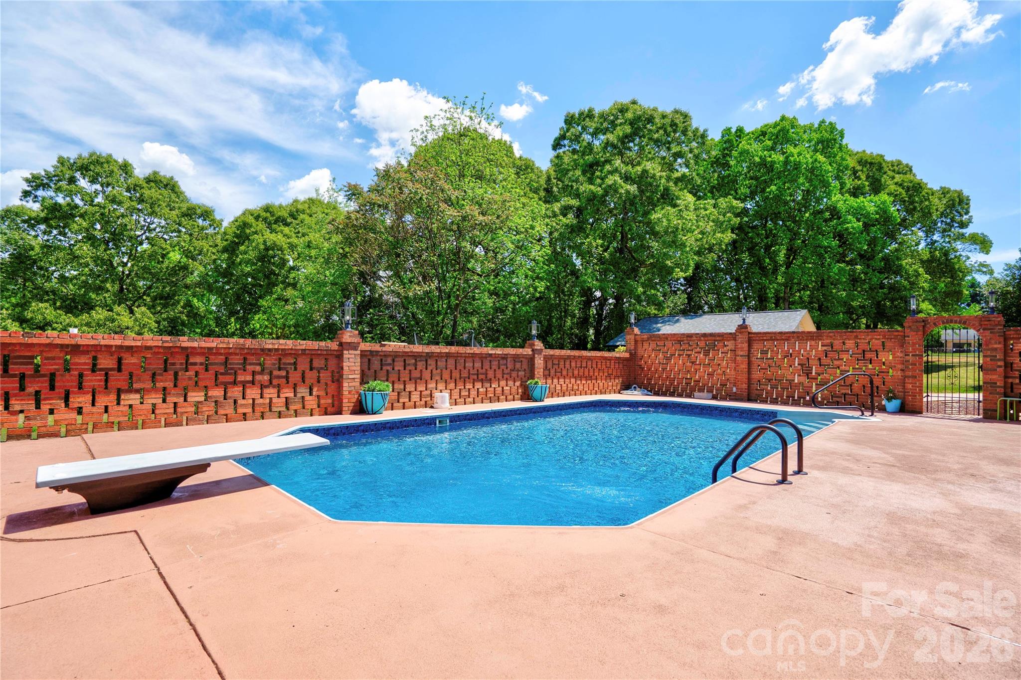 176 Knollwood Drive Forest City NC 28043
