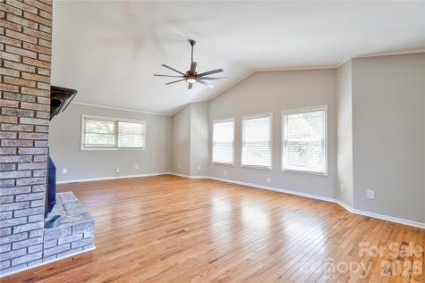 176 Knollwood Drive Forest City NC 28043