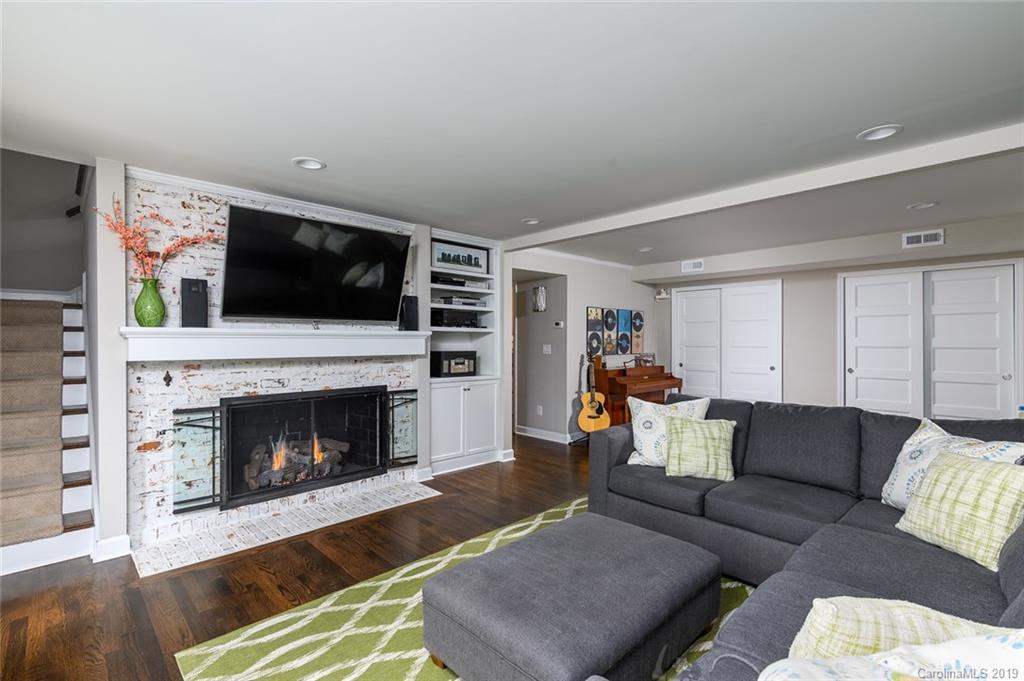 6016 Bismark Place Charlotte NC 28211