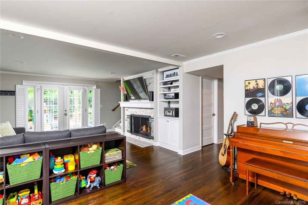 6016 Bismark Place Charlotte NC 28211