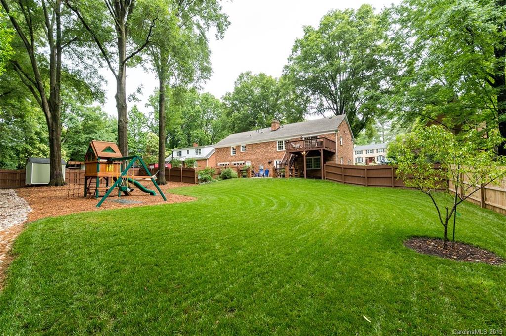 6016 Bismark Place Charlotte NC 28211