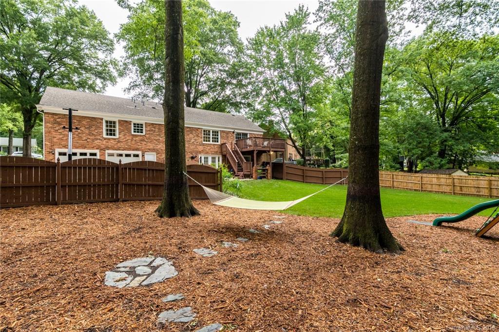6016 Bismark Place Charlotte NC 28211