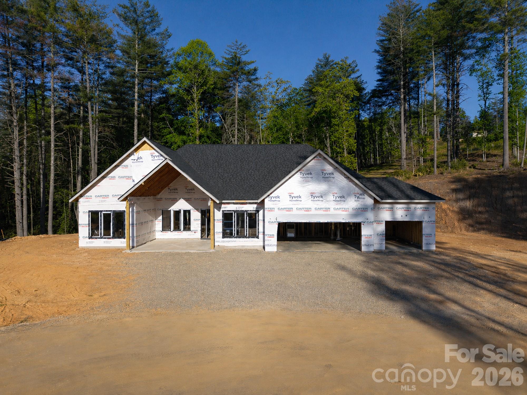 83 Mont Clair Trail Horse Shoe NC 28742