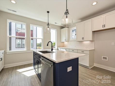 1308 Walter Taylor Way Charlotte NC 28206