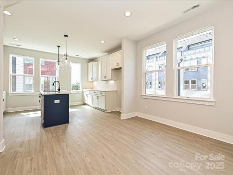 1308 Walter Taylor Way Charlotte NC 28206