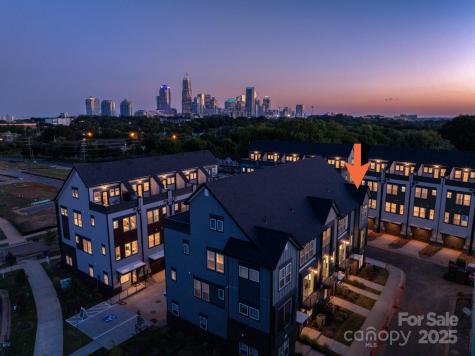 1308 Walter Taylor Way Charlotte NC 28206