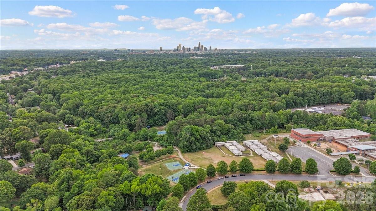 1519 Briarfield Drive Charlotte NC 28205