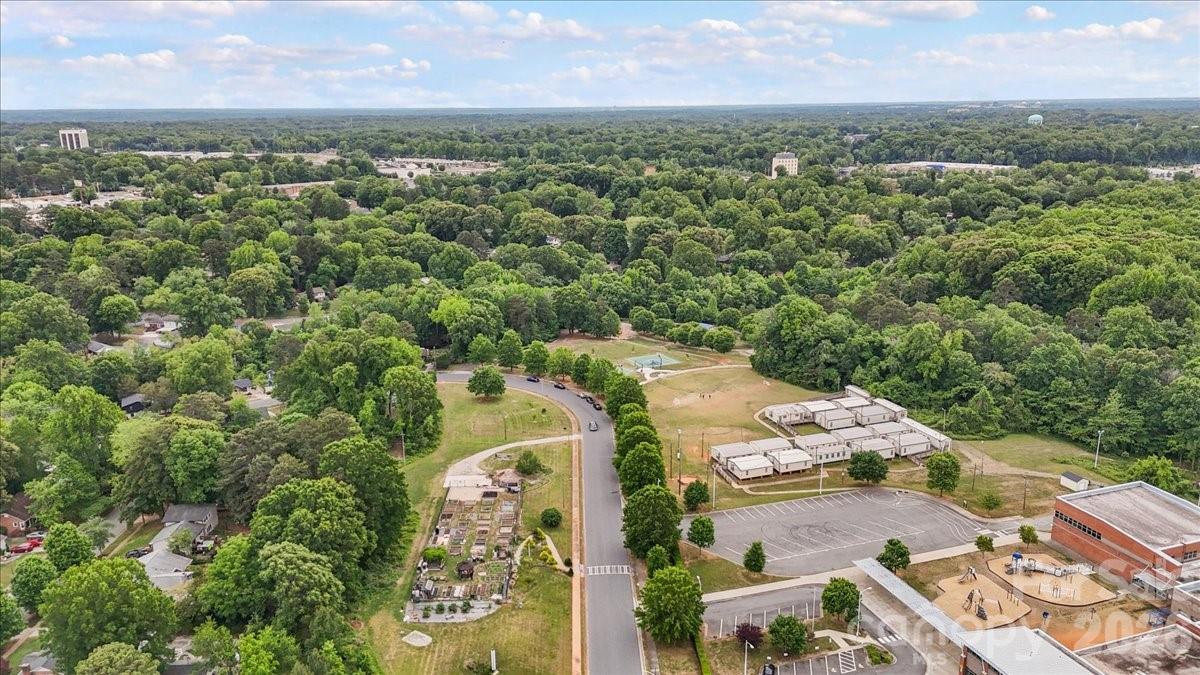 1519 Briarfield Drive Charlotte NC 28205