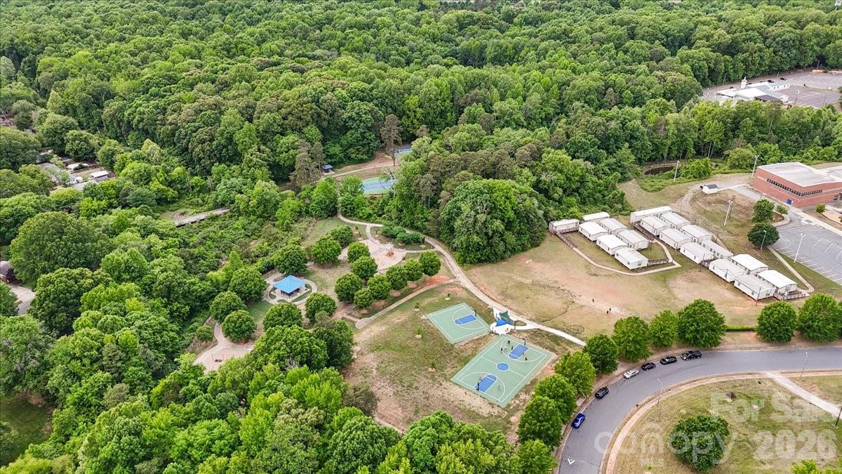 1519 Briarfield Drive Charlotte NC 28205