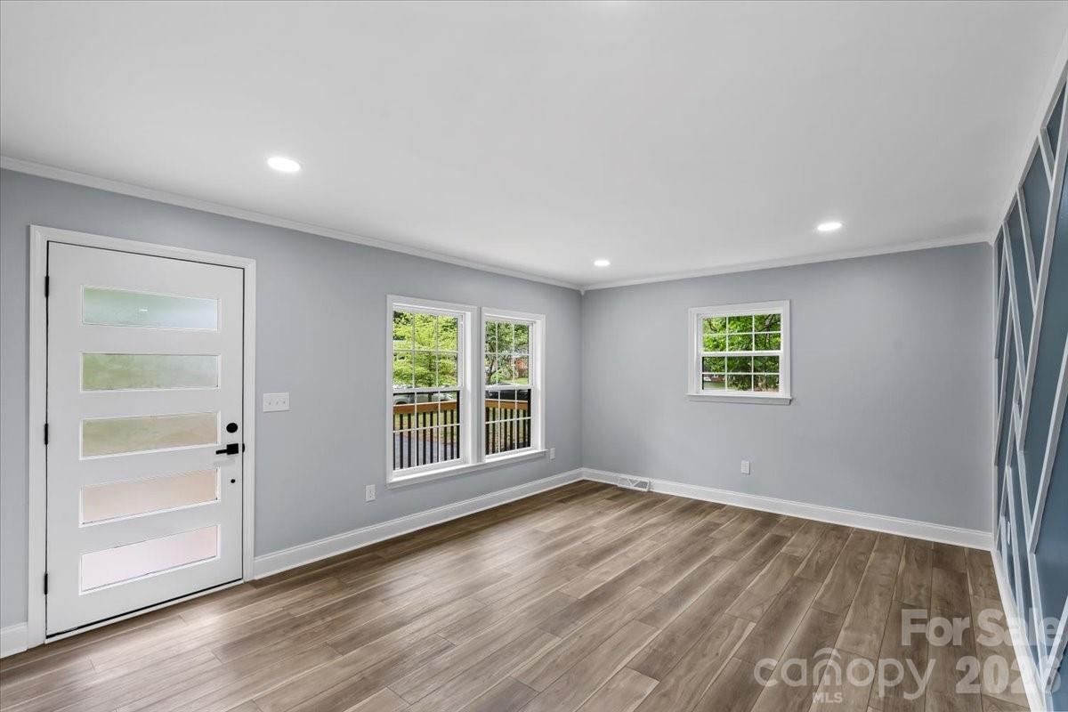 1519 Briarfield Drive Charlotte NC 28205