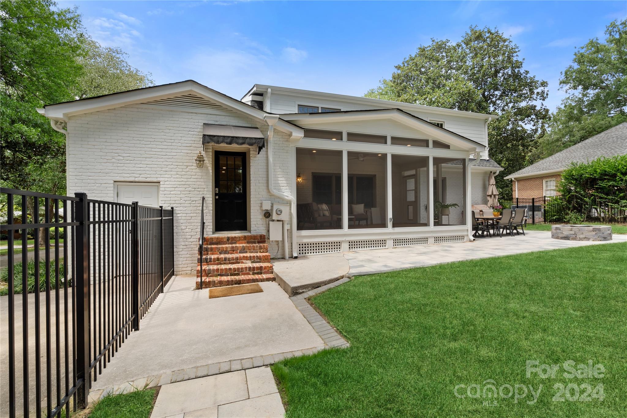 3201 Cloverfield Road Charlotte NC 28211