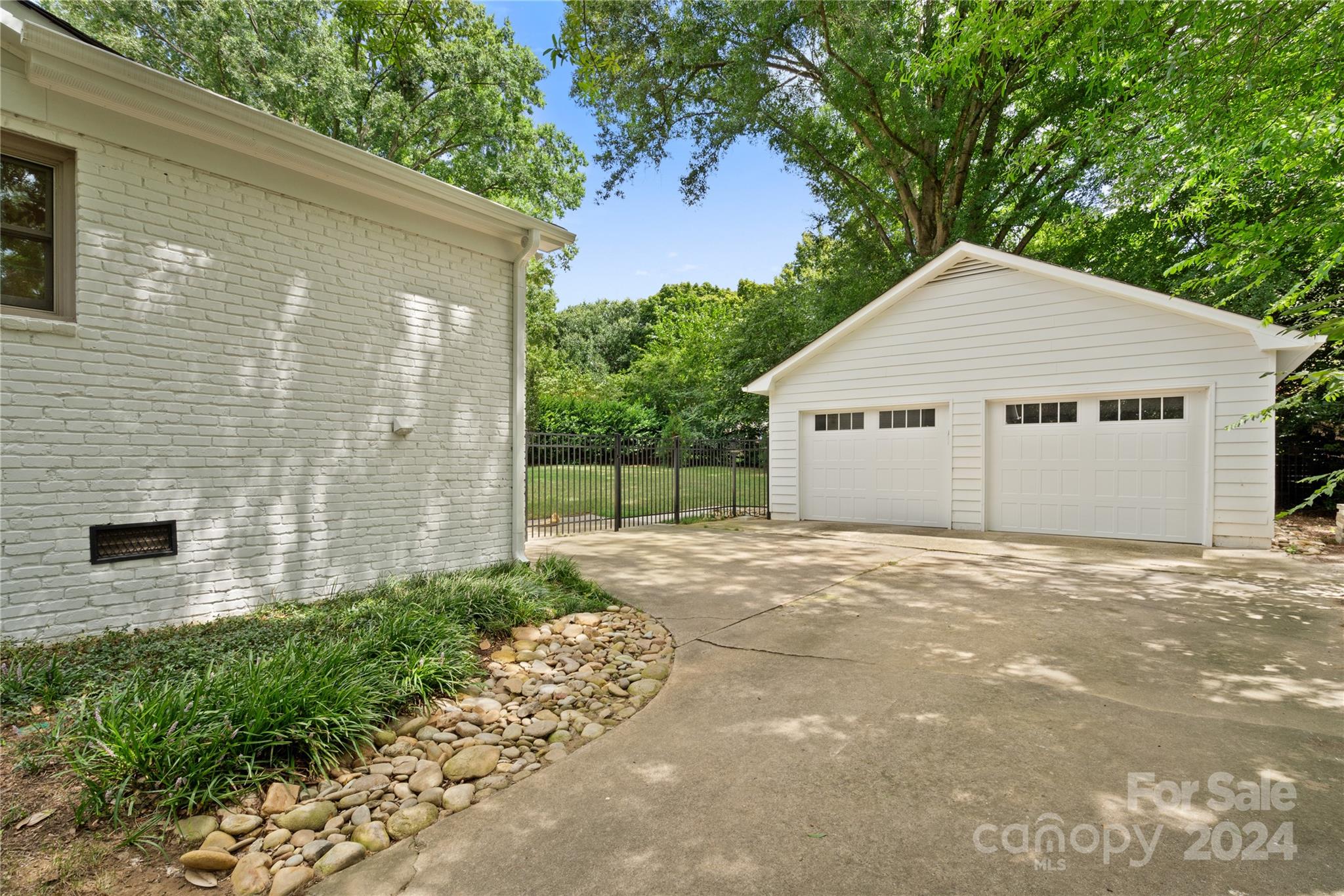 3201 Cloverfield Road Charlotte NC 28211