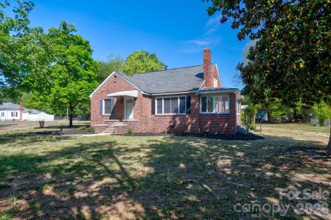 409 E Maynard Street Pageland SC 29728