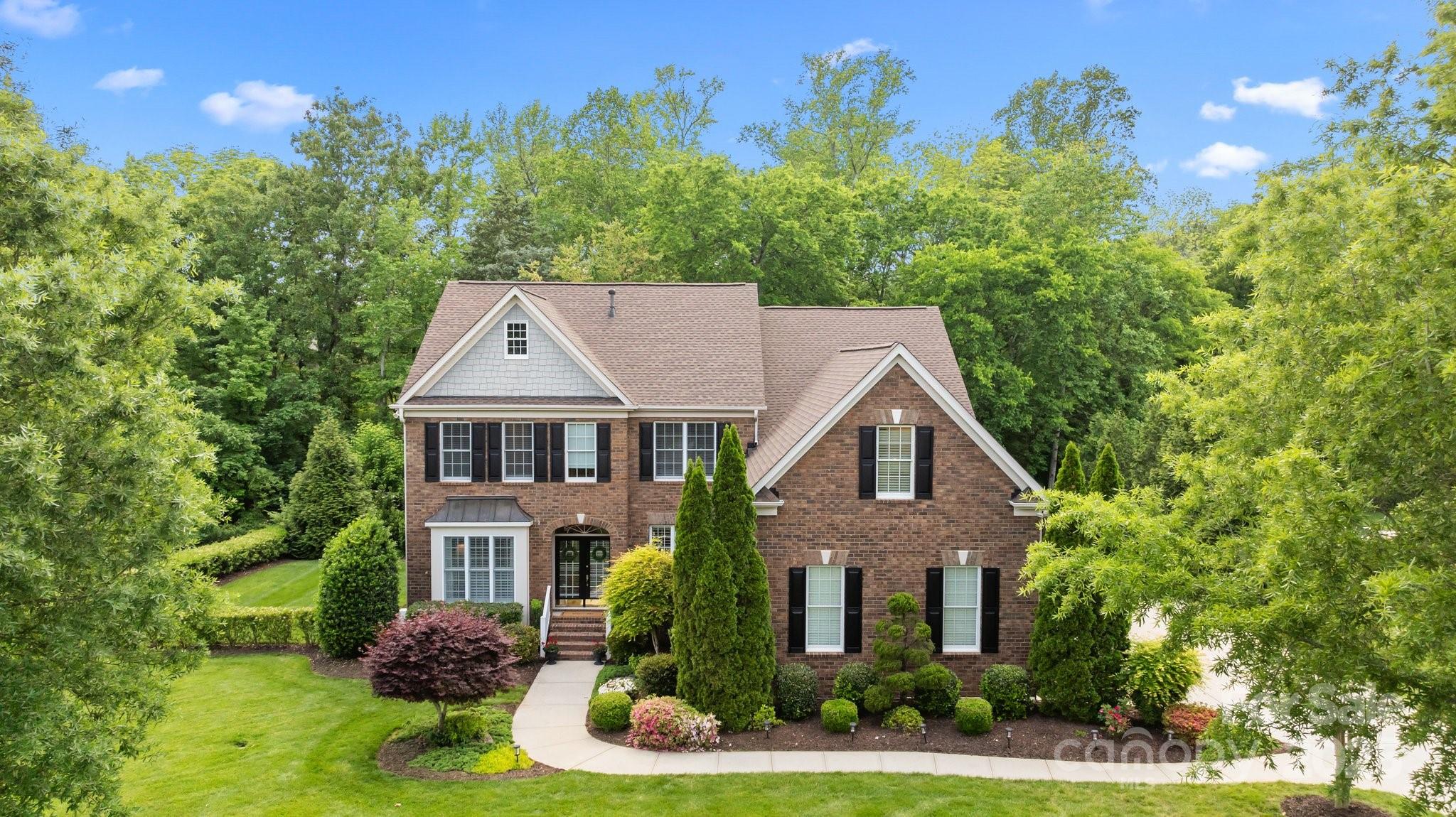 2025 Groves Edge Lane Waxhaw NC 28173