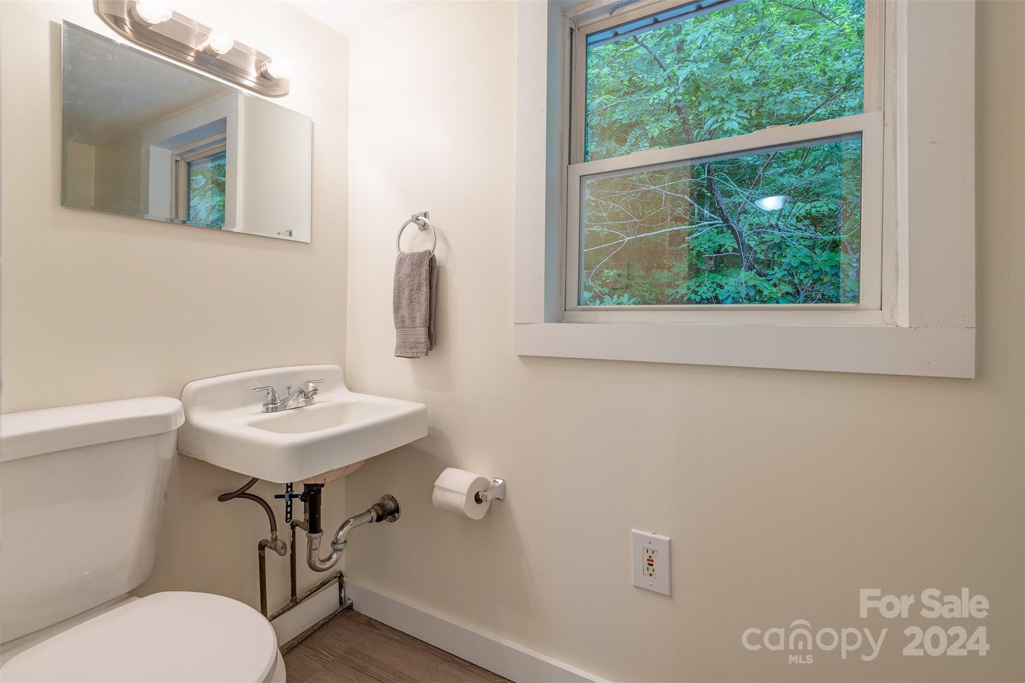 57 Beaverdam Road Candler NC 28715