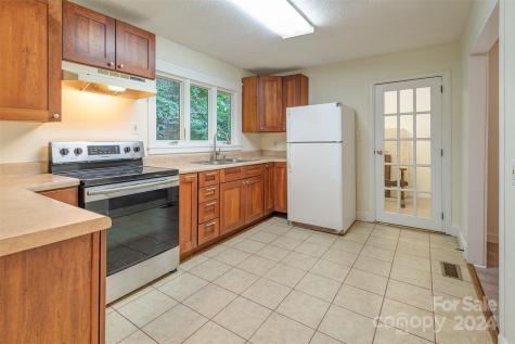 57 Beaverdam Road Candler NC 28715