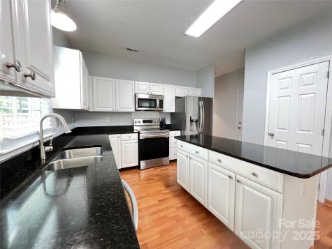 2609 Lamp Post Lane Kannapolis NC 28081