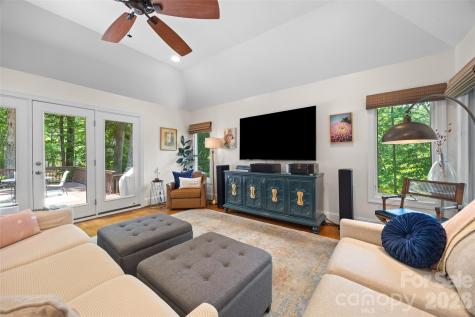 6 Honeysuckle Woods Lake Wylie SC 29710