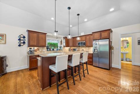 6 Honeysuckle Woods Lake Wylie SC 29710