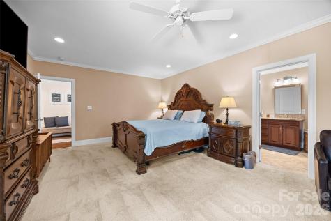 6 Honeysuckle Woods Lake Wylie SC 29710