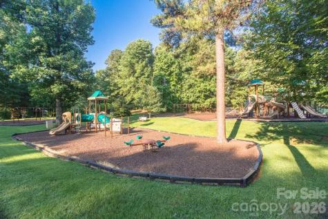 6 Honeysuckle Woods Lake Wylie SC 29710
