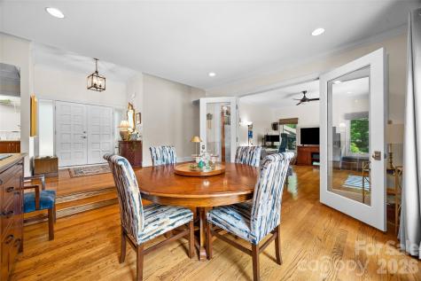 6 Honeysuckle Woods Lake Wylie SC 29710