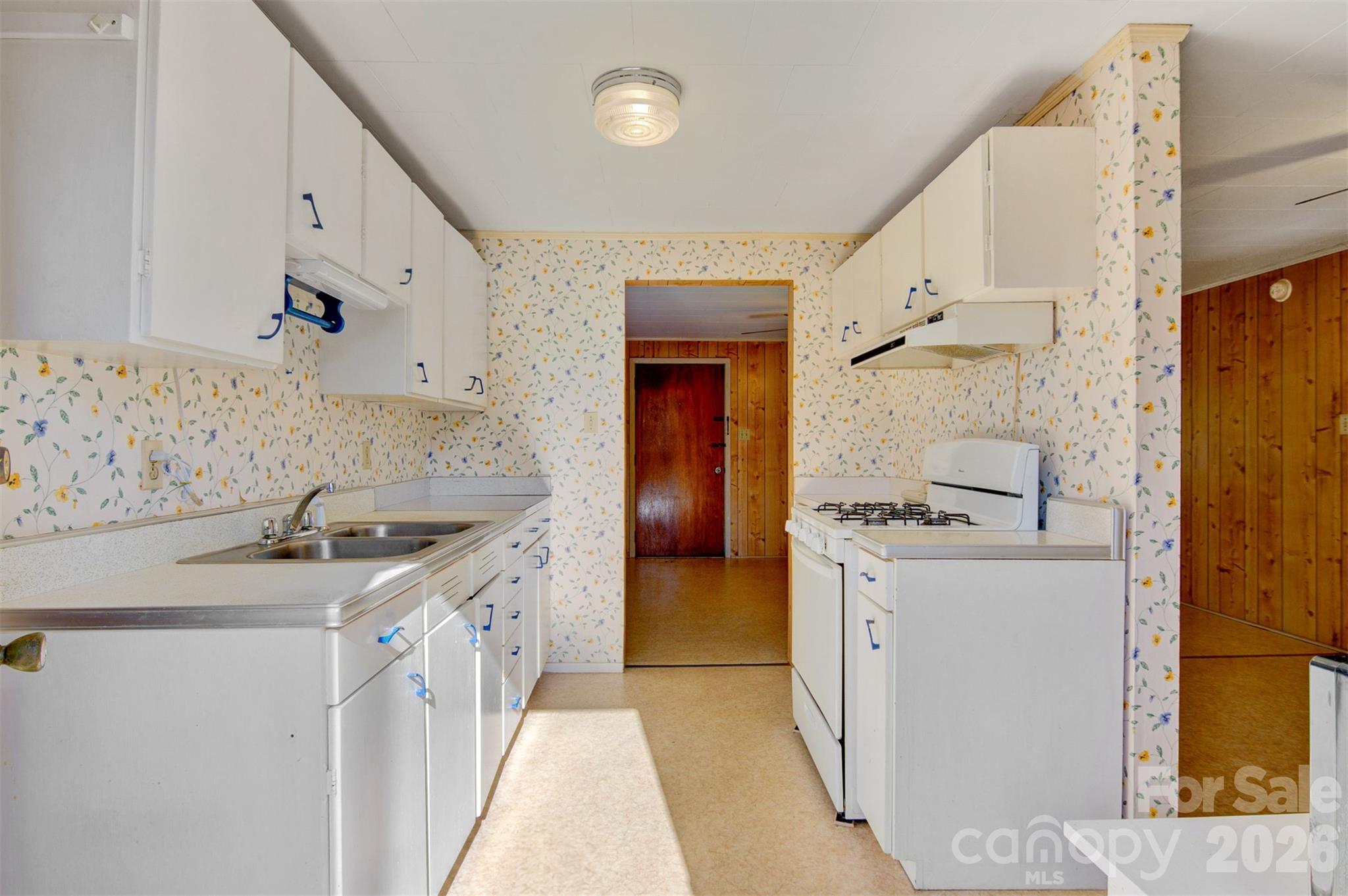 24 W Berkley Street Granite Falls NC 28630