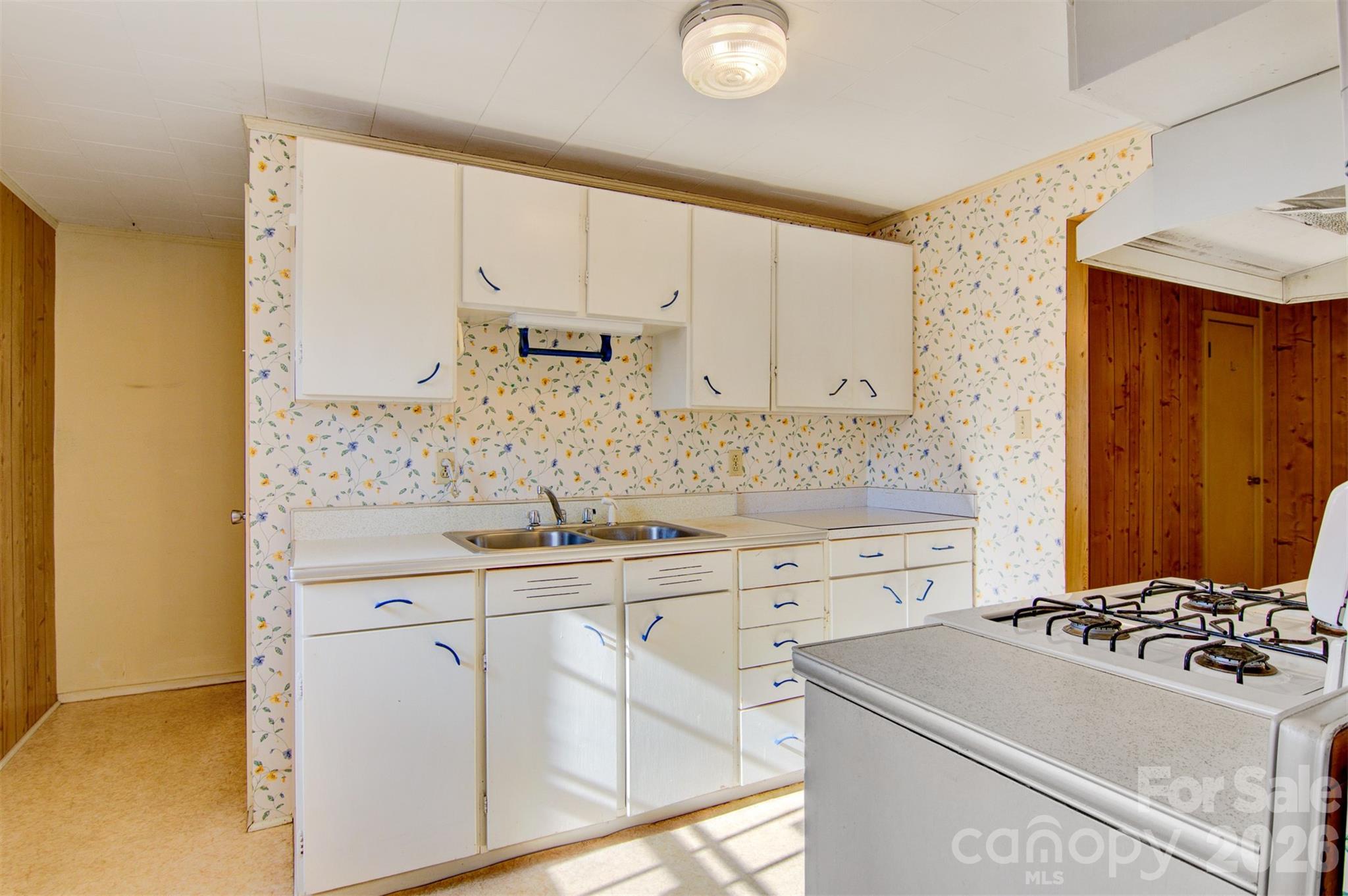 24 W Berkley Street Granite Falls NC 28630