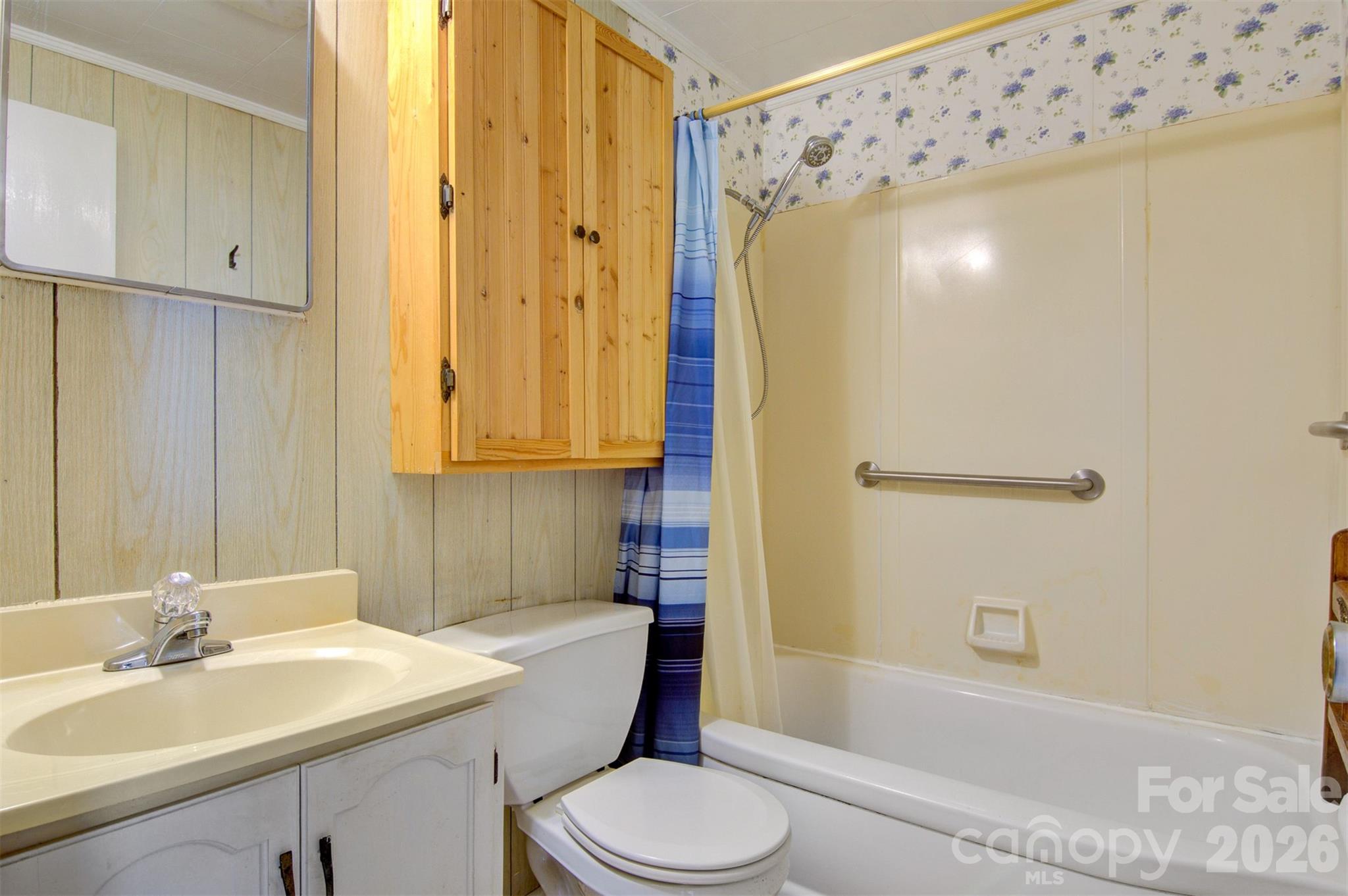 24 W Berkley Street Granite Falls NC 28630