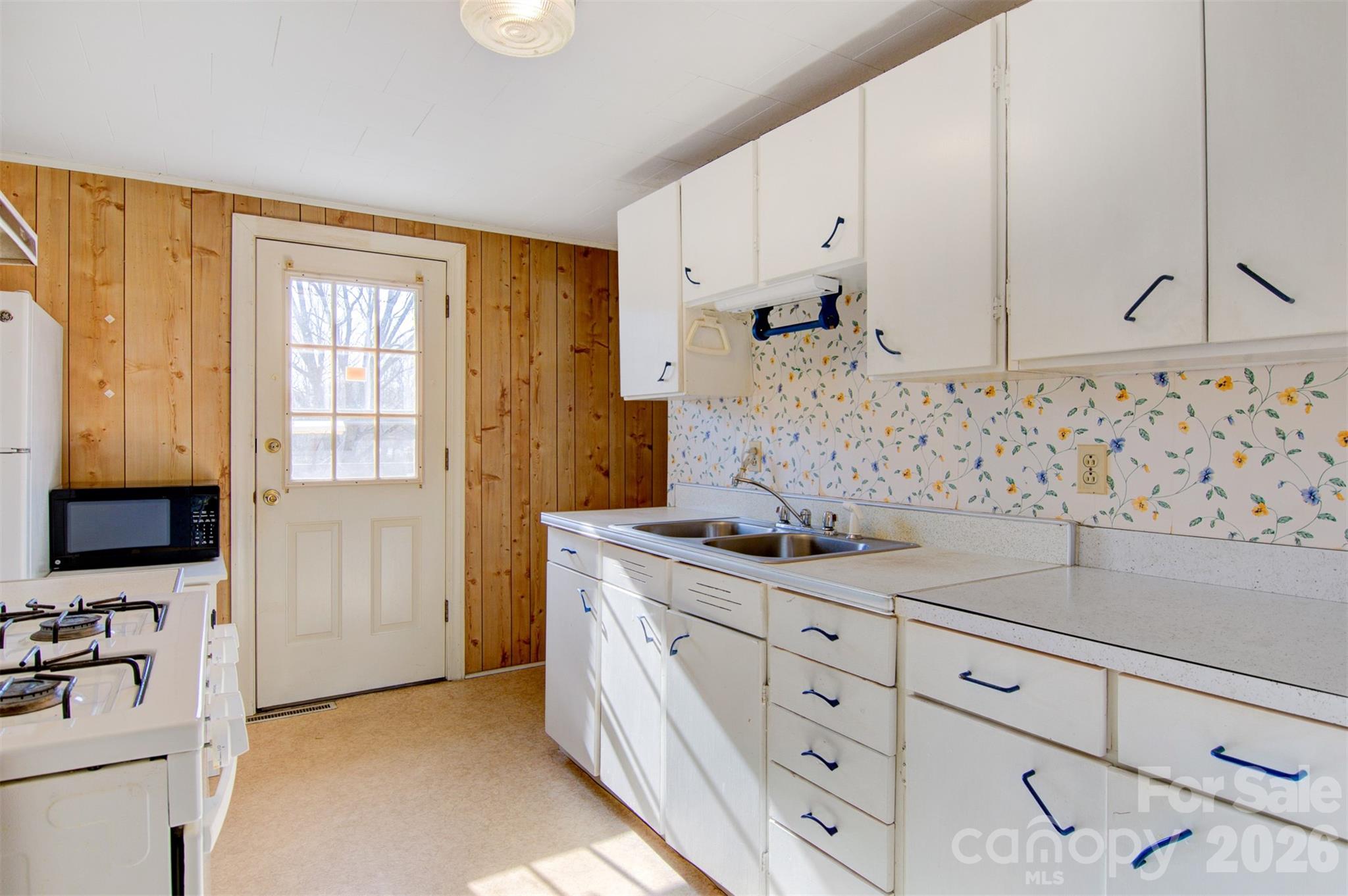 24 W Berkley Street Granite Falls NC 28630