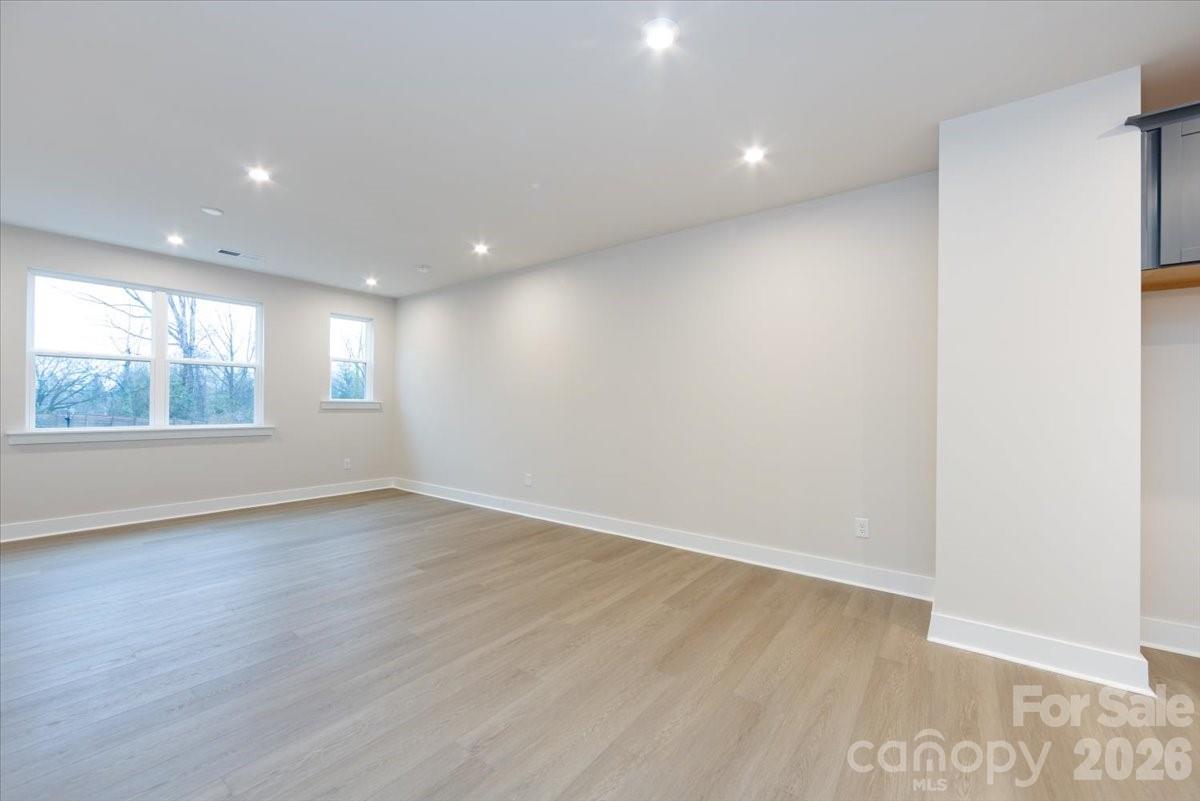 6012 Pivot Court Charlotte NC 28205