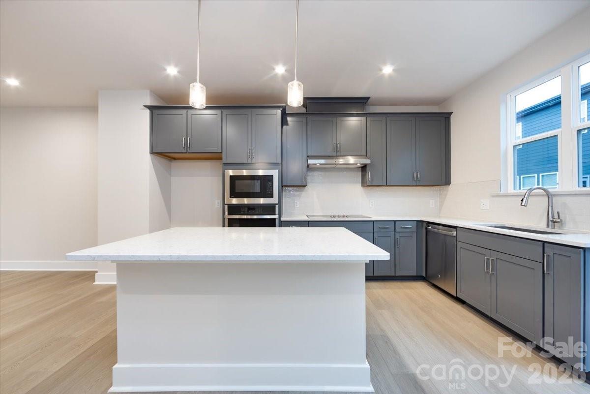 6012 Pivot Court Charlotte NC 28205