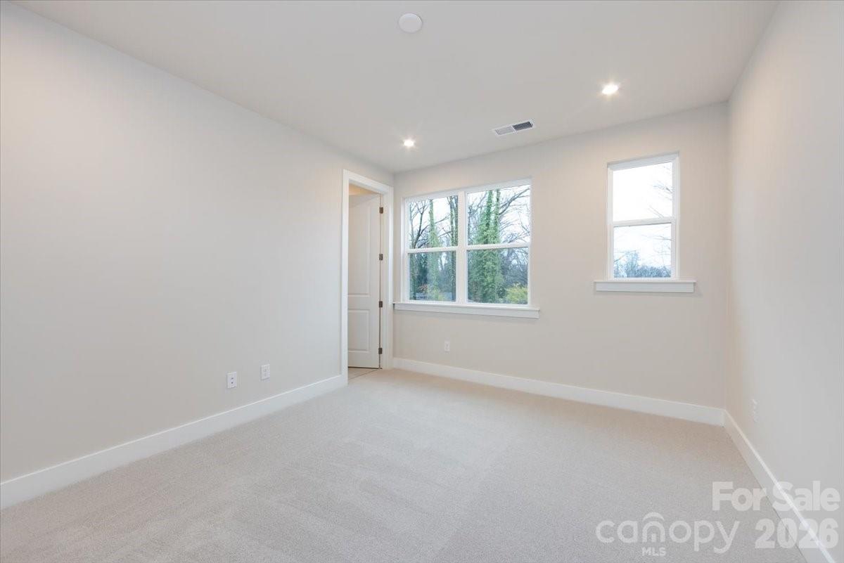 6012 Pivot Court Charlotte NC 28205