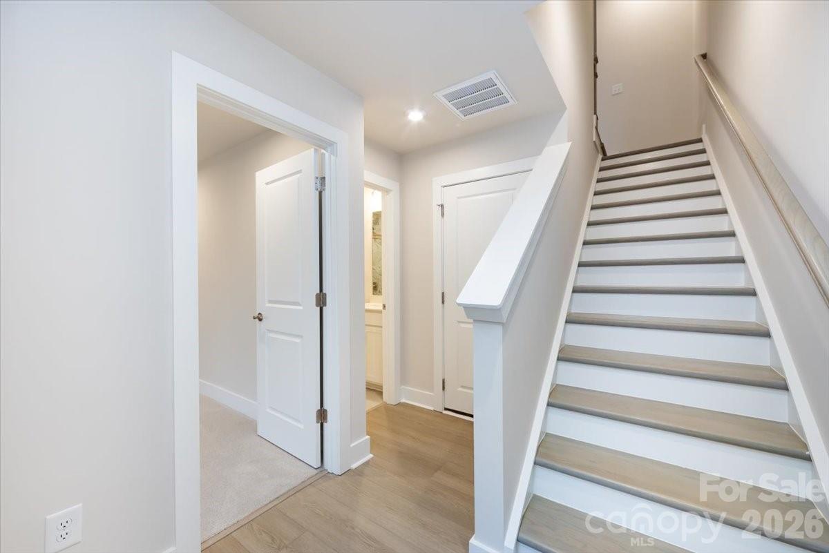 6012 Pivot Court Charlotte NC 28205