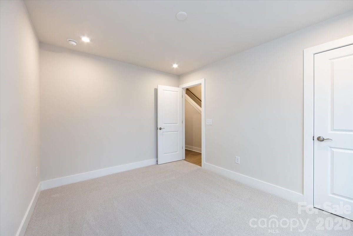 6012 Pivot Court Charlotte NC 28205