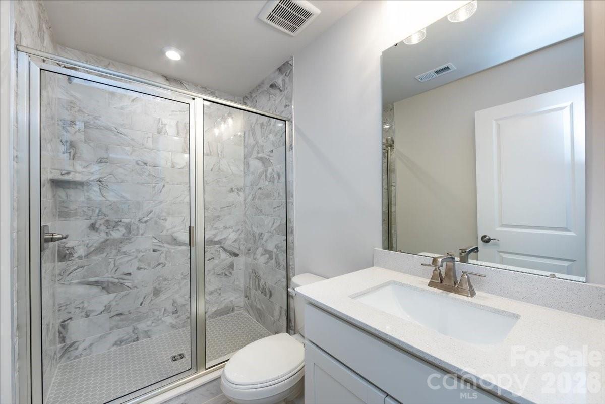 6012 Pivot Court Charlotte NC 28205