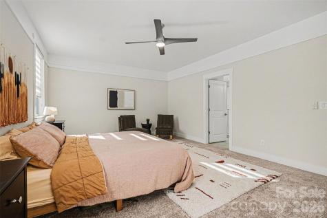 5010 Whitman Avenue Matthews NC 28105