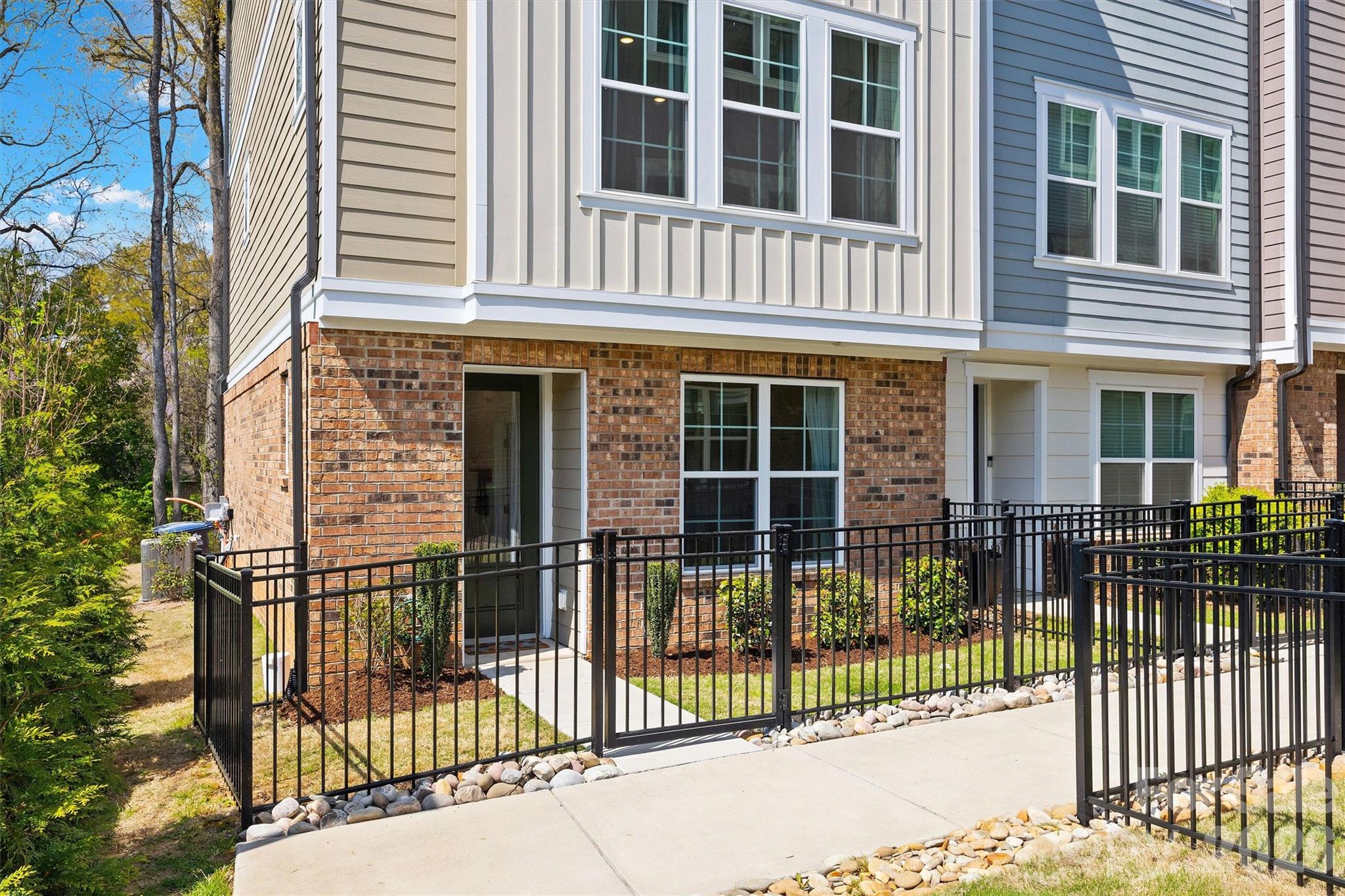 3225 Zenith Lane Charlotte NC 28205