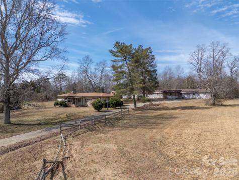 1092 Nc 120 Highway Mooresboro NC 28114