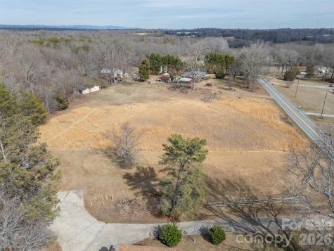 1092 Nc 120 Highway Mooresboro NC 28114