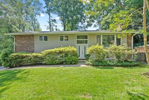 6 Willow Road Asheville NC 28804