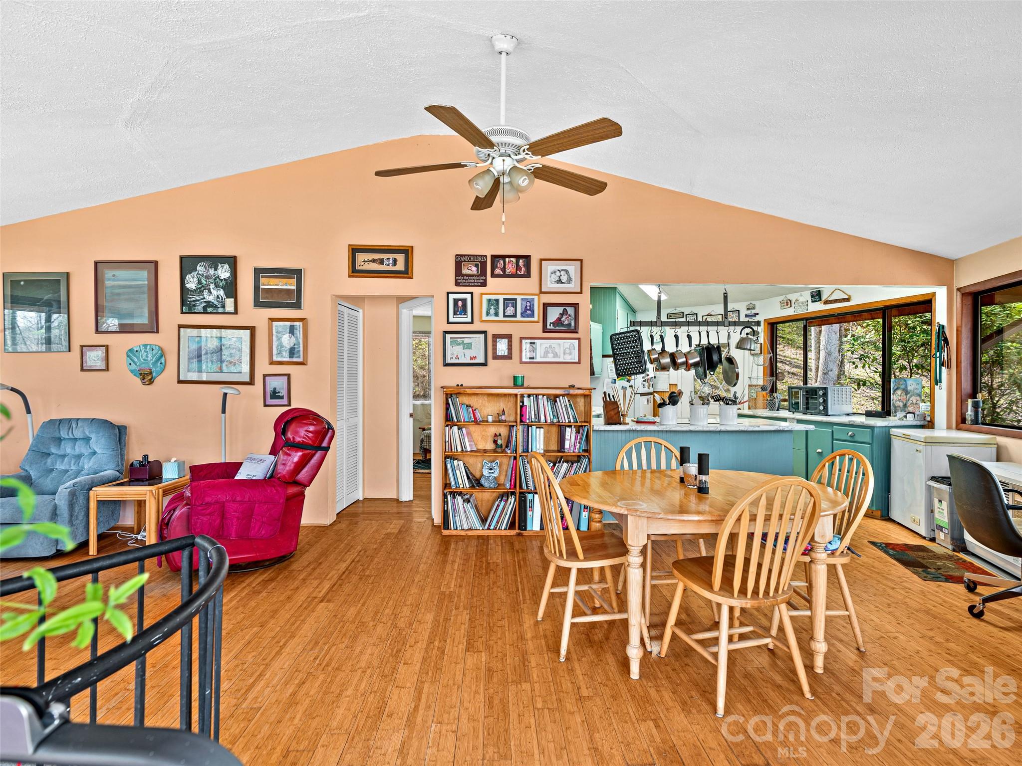 53 Yale Road Hendersonville NC 28739