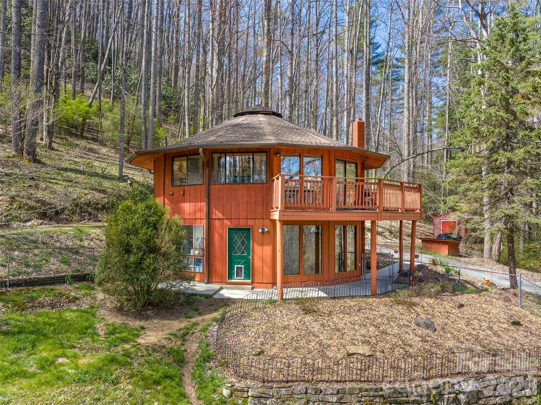 53 Yale Road Hendersonville NC 28739