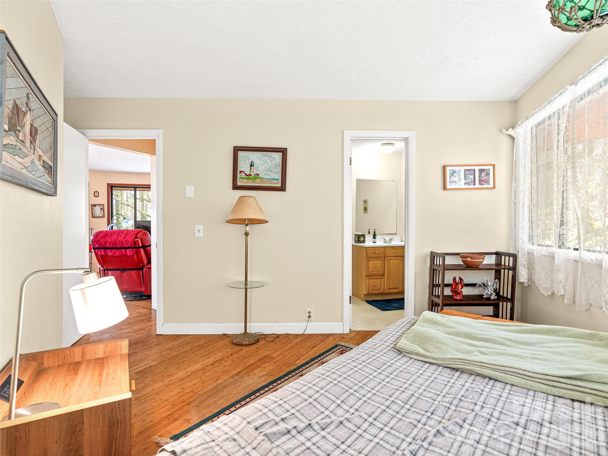 53 Yale Road Hendersonville NC 28739