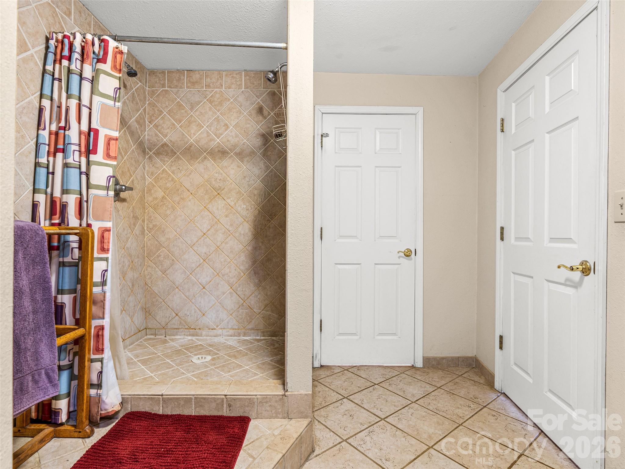 53 Yale Road Hendersonville NC 28739